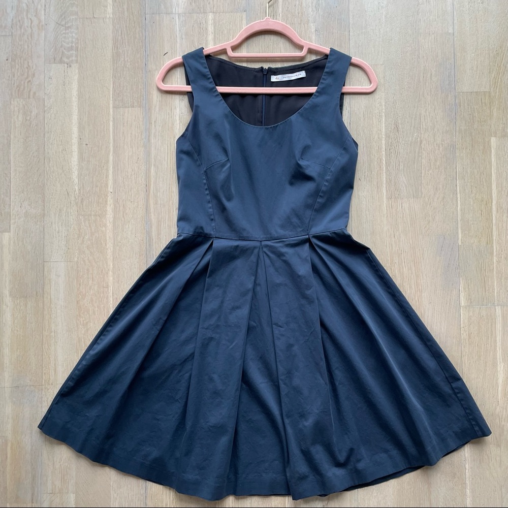Classic Sleeveless Black Midi Fit & Flare Dress